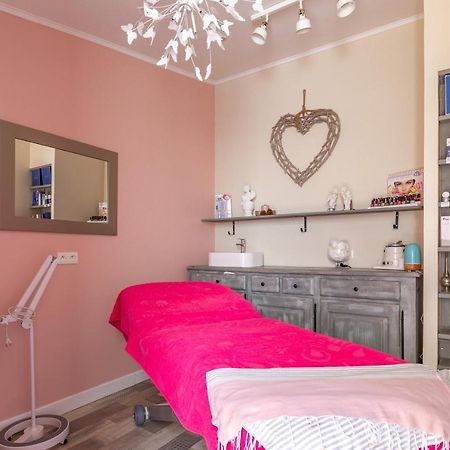 Gémozac Le Comptoir Des Ecoliers B&B 외부 사진