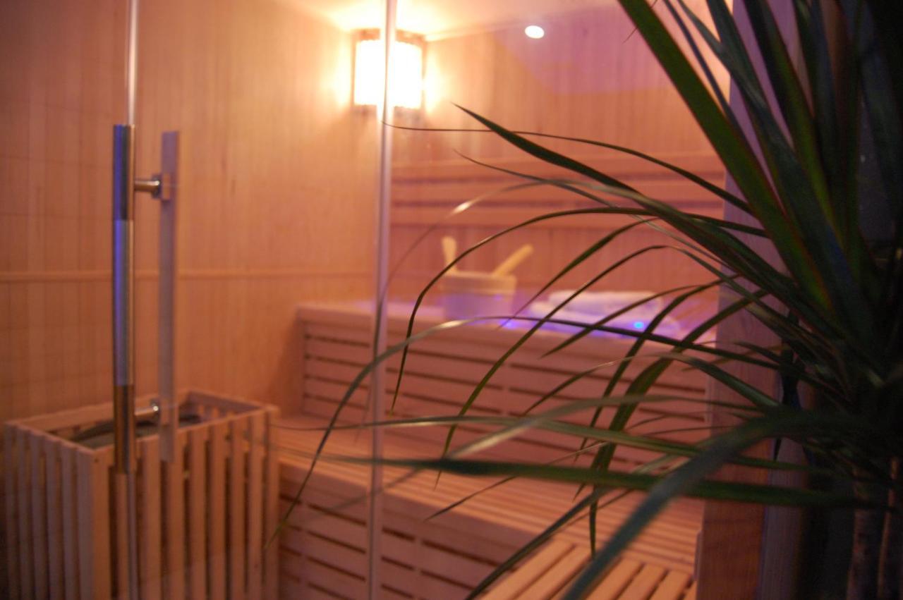Gémozac Le Comptoir Des Ecoliers B&B 외부 사진