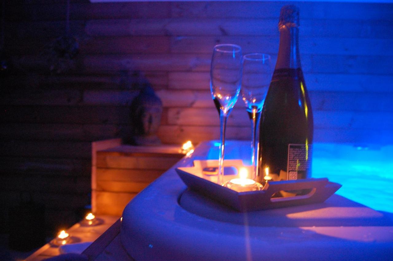 Gémozac Le Comptoir Des Ecoliers B&B 외부 사진