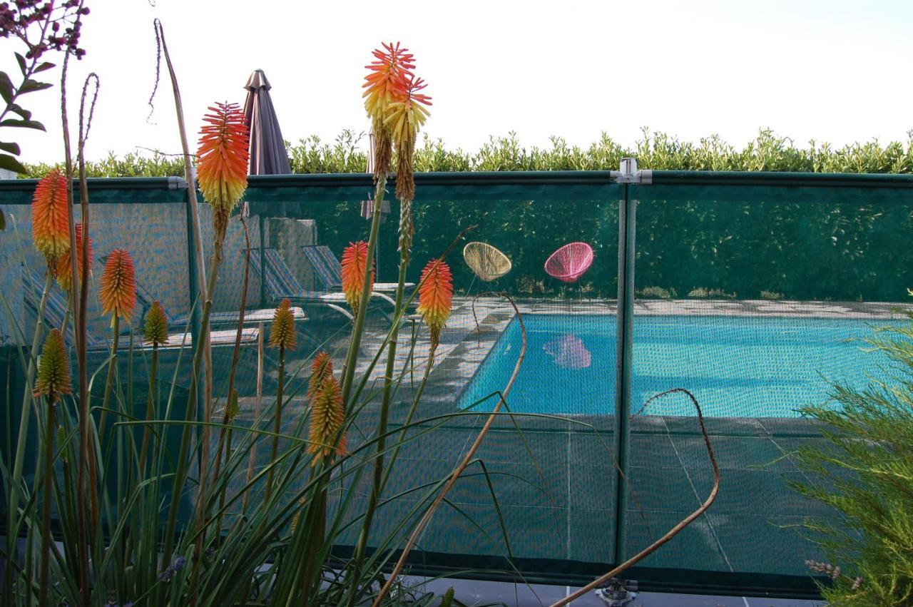 Gémozac Le Comptoir Des Ecoliers B&B 외부 사진