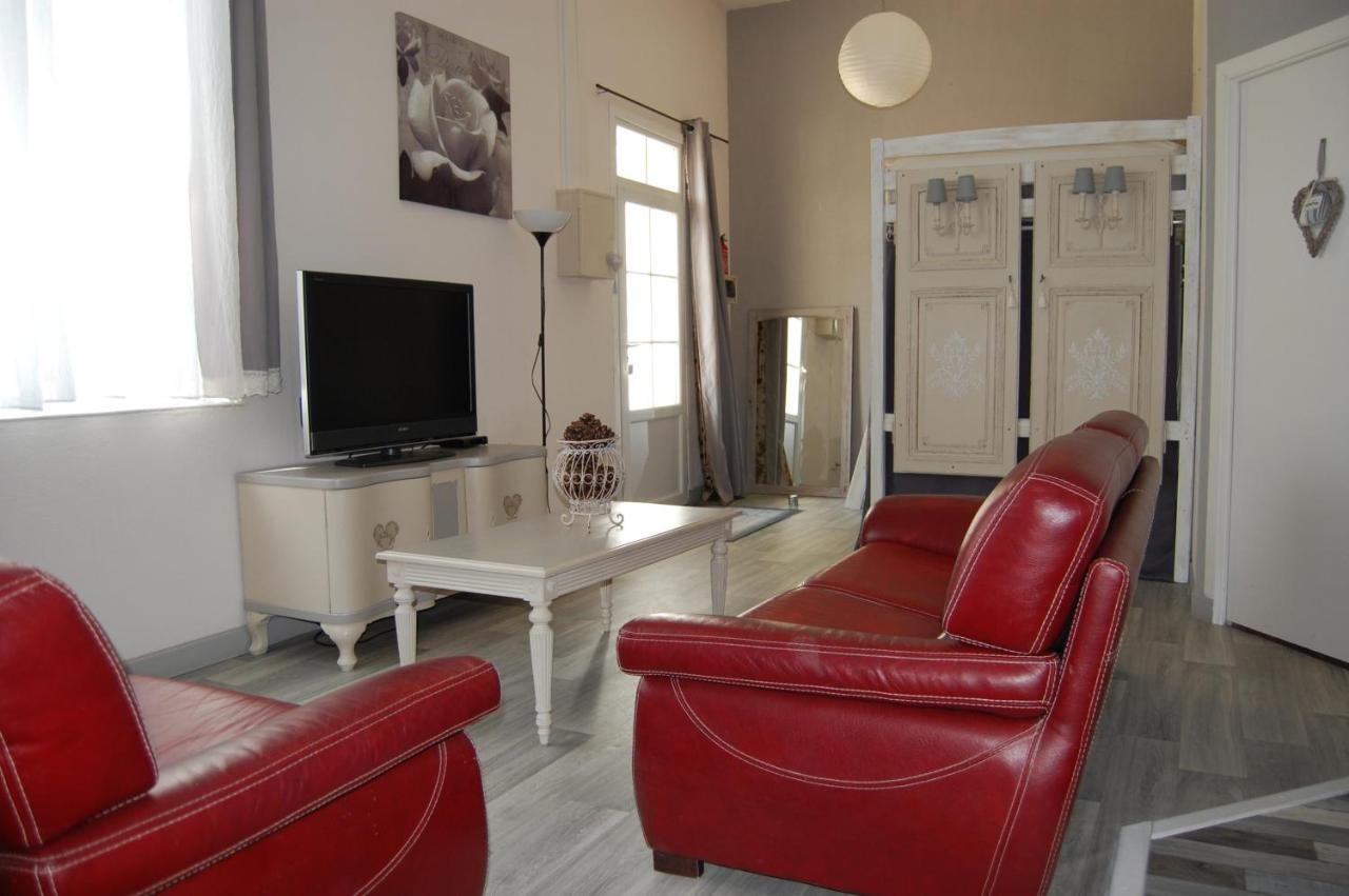 Gémozac Le Comptoir Des Ecoliers B&B 외부 사진